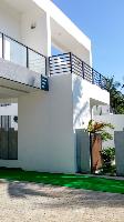 The house seen from just inside the gate.